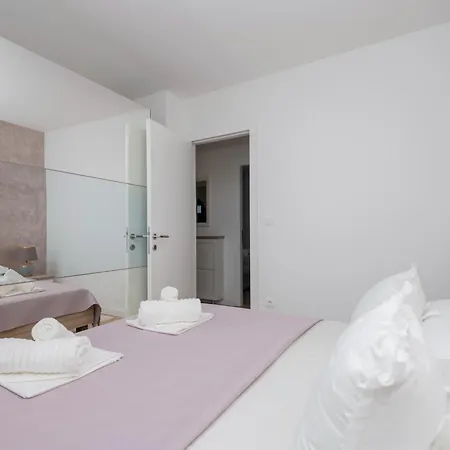Apartment 18 Makarska