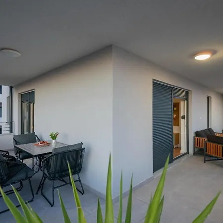 Apartament 18