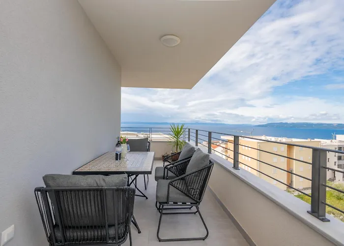Apartment 18 Makarska
